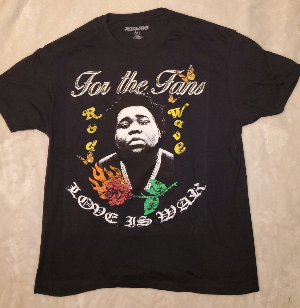 XL - ROD WAVE, FOR THE FANS, LOVE IS WAR TOUR MERCH. BRAND NEW.